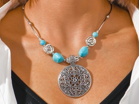 Wholesale Goth Theme Retro Ethnic Style Hidden Silver Creative Design Hollow Carved Turquoise Necklace Fashion