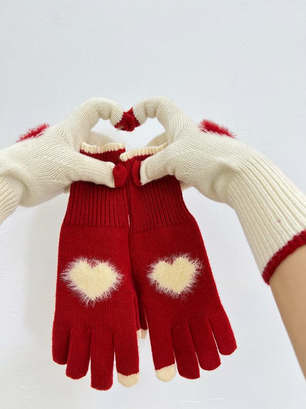 Wholesale Christmas Plush Love Knitted Gloves For Sale